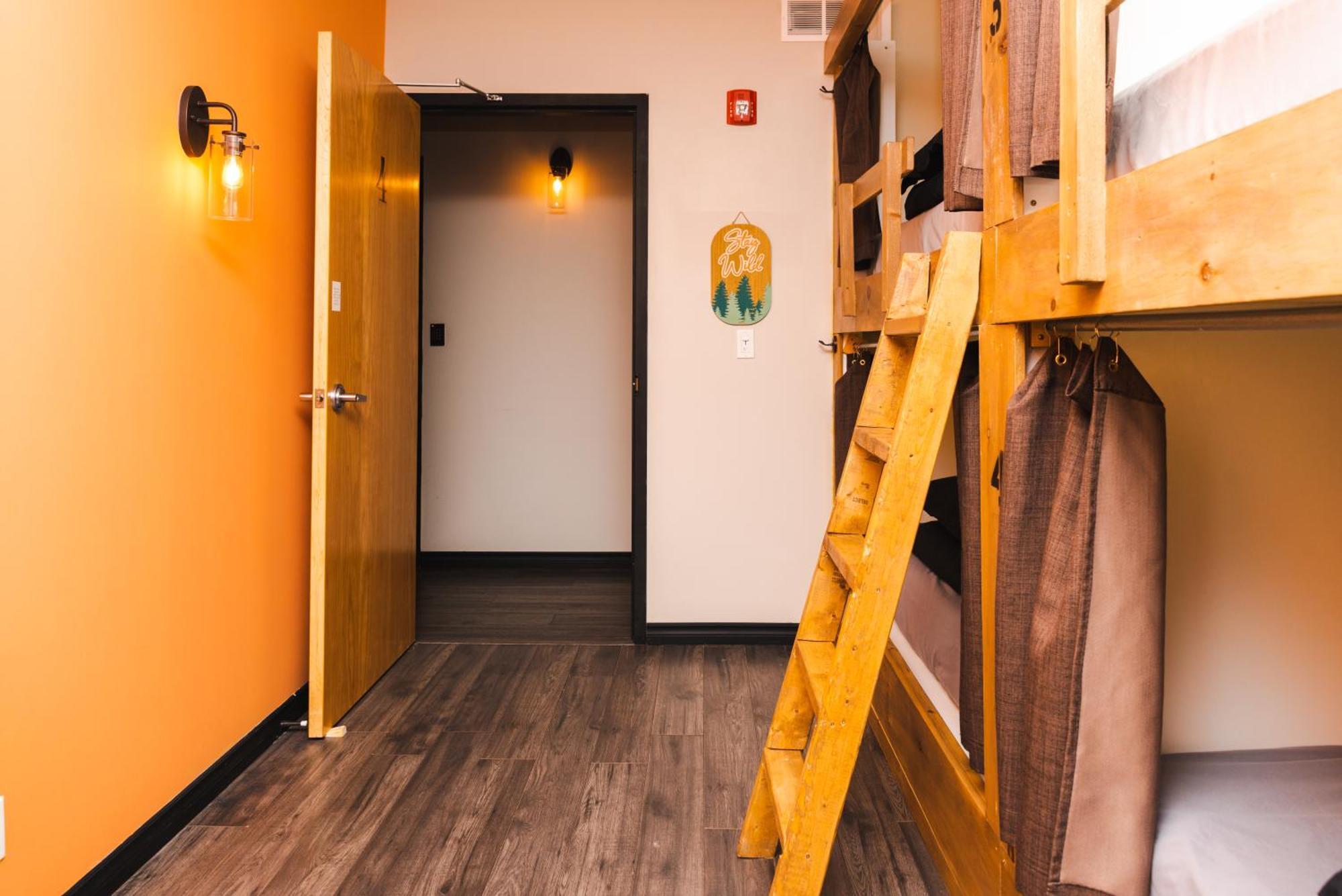 The Haven Hostel Thunder Bay Exterior photo